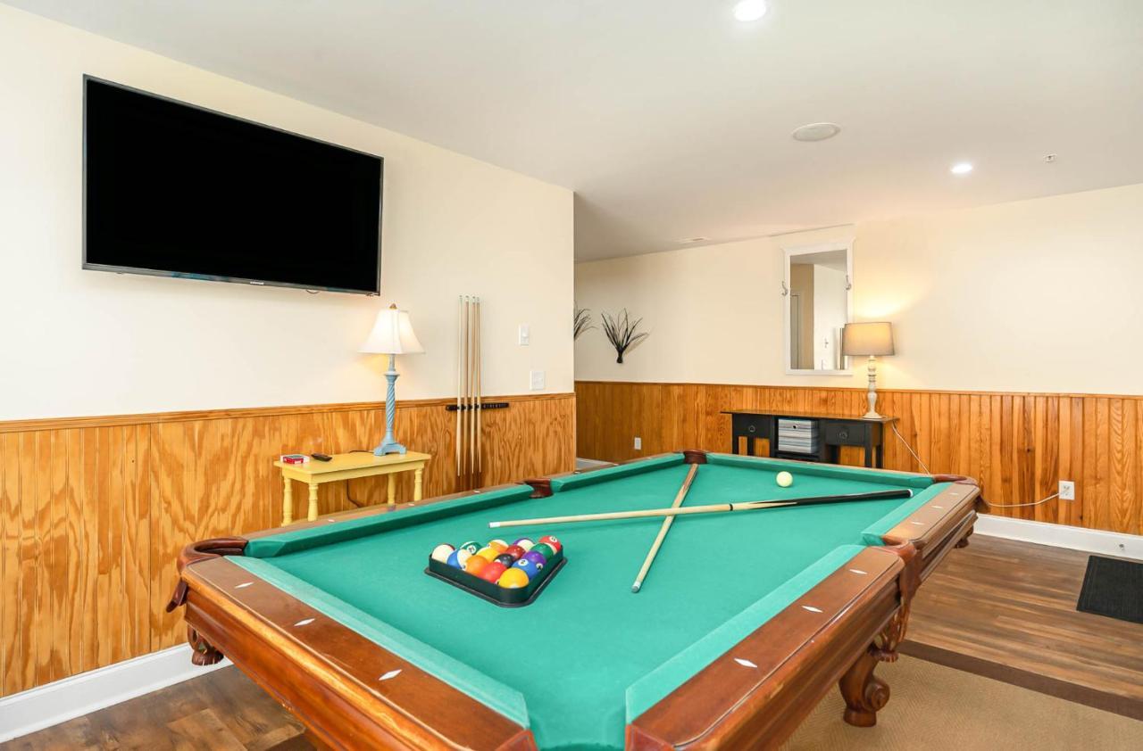 Spacious Penthouse Ocean Front 7 Bedroom Condo - Ambassador Villas Unit 401 미를 비치 외부 사진